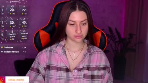 Elina online show from October 2, 2025, 5:14 am