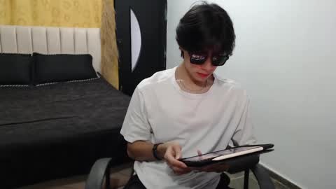 ELIO online show from January 20, 2025, 9:32 pm