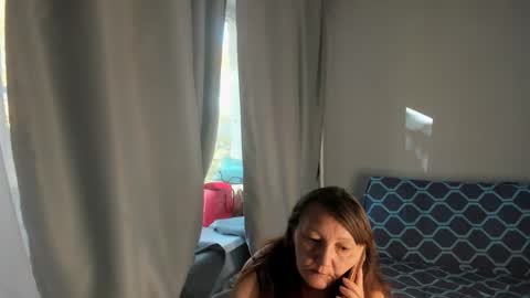 Elis online show from September 27, 2025, 7:57 am