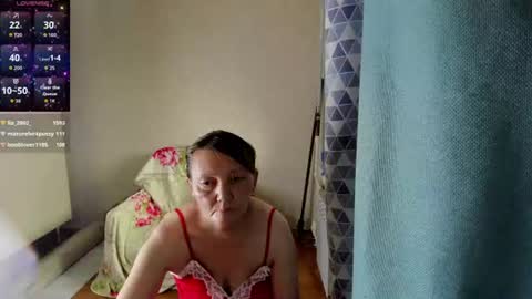 Snapshot of elis_gabbi chatting on June 30, 2026, 12:44 am Elis online show from June 30, 2026, 12:44 am