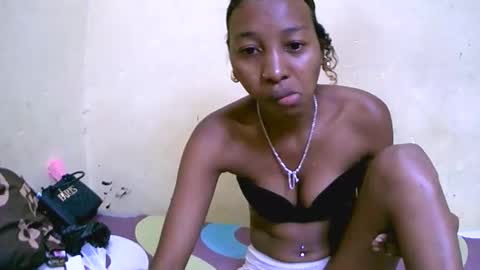 elisa689549 online show from October 26, 2025, 8:20 am