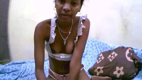 elisa689549 online show from November 5, 2025, 9:42 am