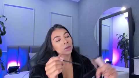 Elisa online show from November 29, 2025, 9:40 pm