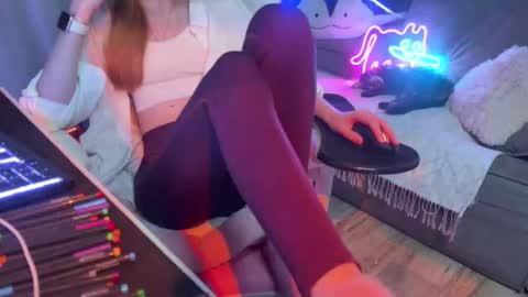 Snapshot of elisa_north chatting on September 26, 2025, 5:28 pm Elisa North online show from September 26, 2025, 5:28 pm