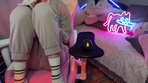 Snapshot of elisa_north chatting on September 28, 2025, 11:59 am Elisa North online show from September 28, 2025, 11:59 am