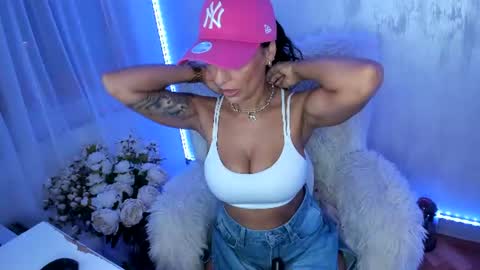 Snapshot of elisabaxter chatting on July 13, 2026, 1:52 am Maria online show from July 13, 2026, 1:52 am