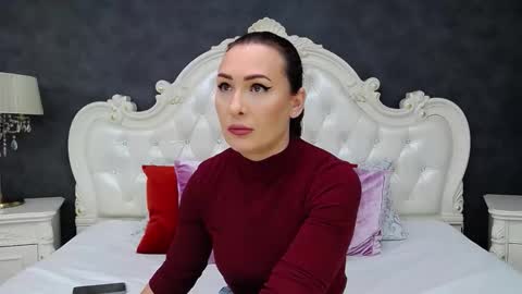 Snapshot of elisabethswan chatting on February 19, 2026, 8:21 am Krissy online show from February 19, 2026, 8:21 am