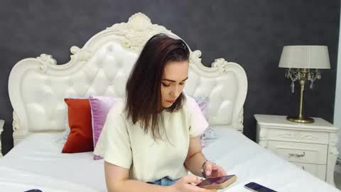 Snapshot of elisabethswan chatting on March 2, 2026, 8:54 am Krissy online show from March 2, 2026, 8:54 am