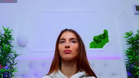 Snapshot of elisacharm chatting on October 22, 2025, 4:13 am ElisaCharm online show from October 22, 2025, 4:13 am