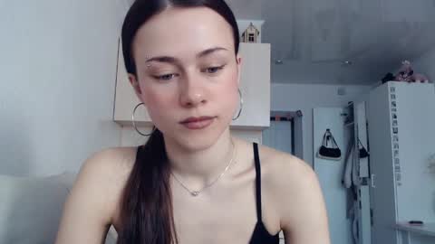 Elis online show from April 1, 2026, 5:19 am