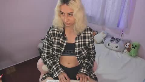 elisdarling online show from February 17, 2026, 9:21 pm