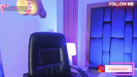 ELISE LEYTON online show from September 9, 2025, 1:10 pm