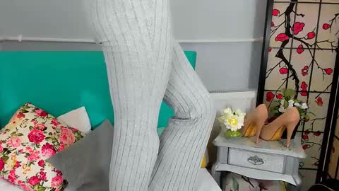 Elise online show from January 9, 2025, 12:41 pm