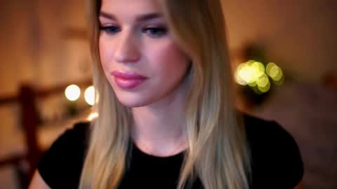 Sunflower  online show from October 1, 2025, 11:38 am