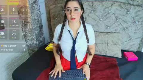 elisvega online show from February 6, 2026, 4:17 am