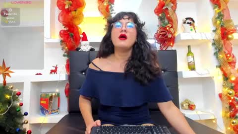 elith_berry69_ online show from January 5, 2025, 8:52 pm