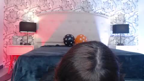 Eliza online show from October 15, 2025, 7:36 pm