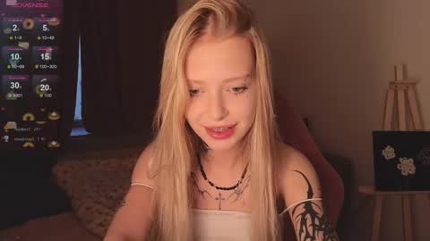 Elizabeth online show from November 18, 2025, 12:42 pm