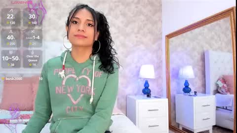 Elizabet Taylor online show from December 24, 2024, 2:54 pm