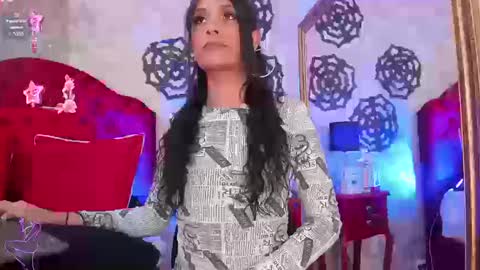 Elizabet Taylor online show from October 18, 2025, 3:57 pm