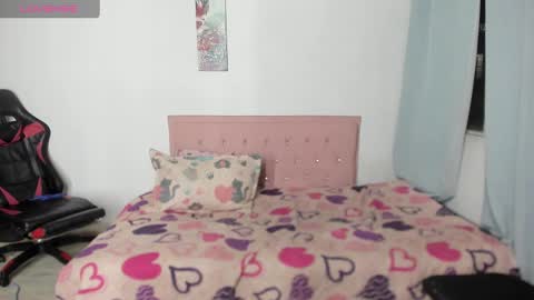 elizabeth_777 online show from March 2, 2025, 1:26 am