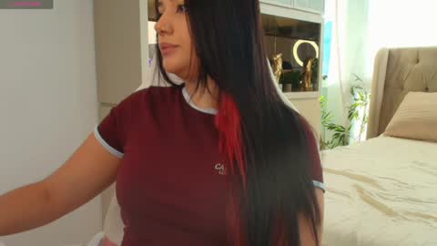 Elezabeth online show from April 9, 2026, 11:15 am