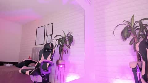 Snapshot of elizabeth_benz chatting on March 28, 2026, 7:13 pm Miss Eliza online show from March 28, 2026, 7:13 pm