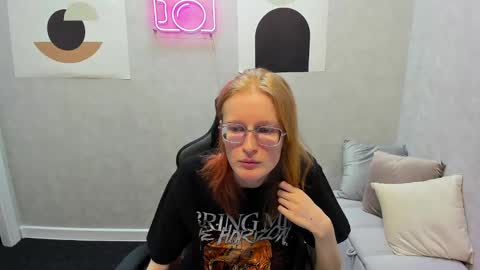 Elizabeth online show from January 8, 2025, 1:32 am