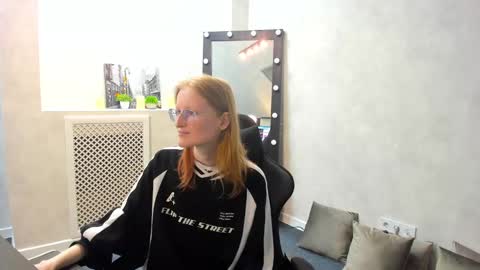 Elizabeth online show from January 31, 2025, 11:24 am