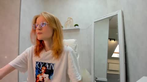 Elizabeth online show from February 2, 2025, 8:02 am