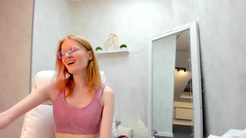 Elizabeth online show from February 2, 2025, 2:13 pm