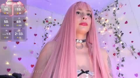    Independent Model online show from March 7, 2025, 9:27 pm