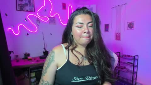 Elizabeth Martinez online show from April 15, 2026, 3:52 pm