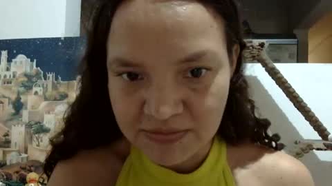 Elizabeth Martinez  online show from December 29, 2024, 5:54 pm