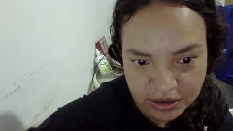 Elizabeth Martinez  online show from February 15, 2026, 2:58 pm