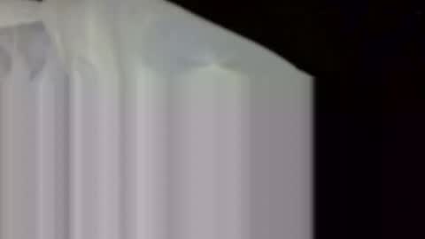 Elizabeth Martinez  online show from February 25, 2026, 2:37 pm