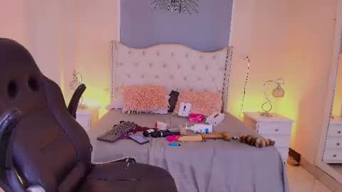 Snapshot of elizabeth_santos1 chatting on June 18, 2026, 9:14 am Elizabeth online show from June 18, 2026, 9:14 am