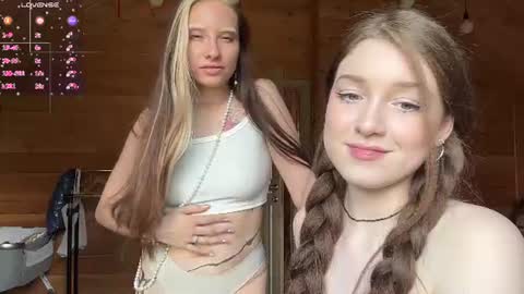 Snapshot of elizabethh_brown chatting on June 29, 2026, 10:15 am elizabethh_brown online show from June 29, 2026, 10:15 am
