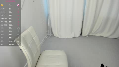 elizabethmad online show from October 16, 2025, 7:42 am