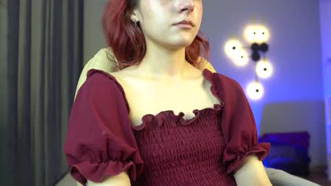 Snapshot of elizabethmilller_ chatting on October 3, 2025, 9:45 pm Elizabet online show from October 3, 2025, 9:45 pm