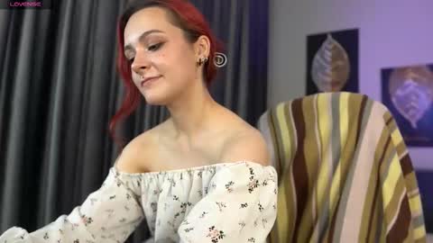 Snapshot of elizabethmilller_ chatting on October 7, 2025, 10:07 pm Elizabet online show from October 7, 2025, 10:07 pm