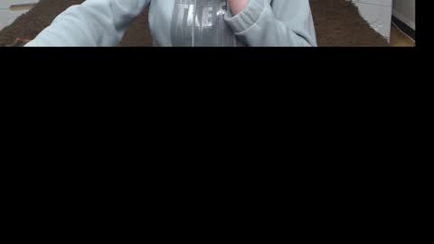 ElizabethSho online show from February 28, 2026, 6:42 pm