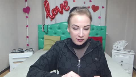 ElizabethSho online show from March 27, 2026, 6:40 pm