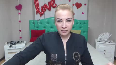 ElizabethSho online show from May 2, 2026, 5:18 pm