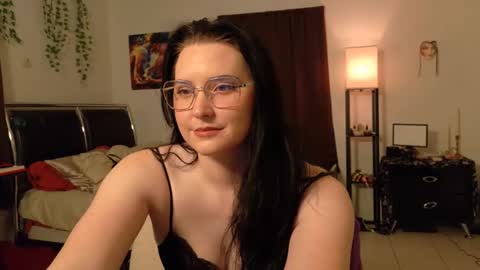 Snapshot of elizacarter chatting on February 6, 2025, 1:10 pm Eliza online show from February 6, 2025, 1:10 pm