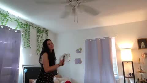 Snapshot of elizacarter chatting on September 12, 2025, 12:38 pm Eliza online show from September 12, 2025, 12:38 pm