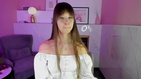 Eliza online show from February 18, 2025, 4:37 pm