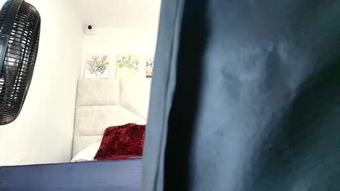 Eliza online show from November 12, 2025, 11:32 am