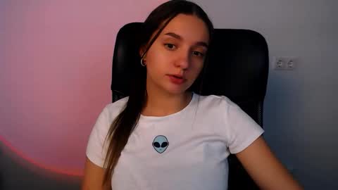 elizsun online show from November 13, 2025, 9:19 am