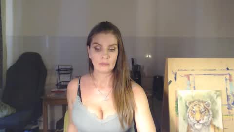 Snapshot of elizzo chatting on March 9, 2025, 2:10 pm Eliekind online show from March 9, 2025, 2:10 pm